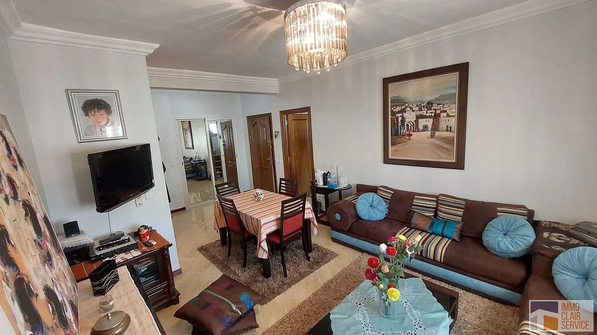 شقة رائعة للإيجار في الرباط مع شرفة