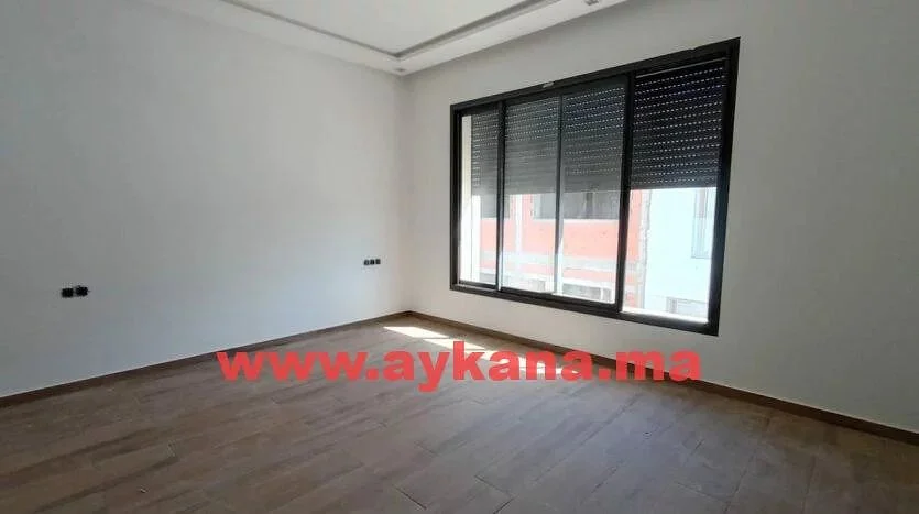 Te Huur: Prachtige Villa met Zeezicht in Temara Harhoura