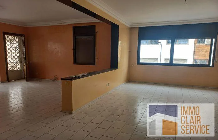 شقة رائعة في حي أكدال العالي قرب ثانوية ديكارت