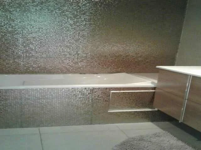 Gemeubeld appartement met toegang tot zwembad in Bouknadel