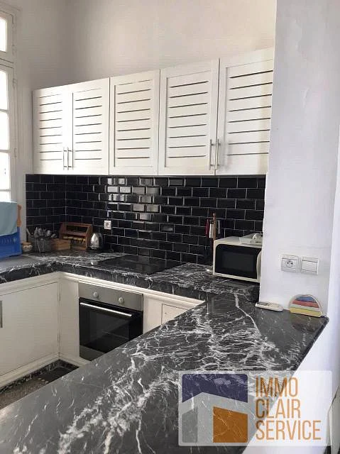 شقة مفروشة للإيجار بموقع مركزي في الرباط