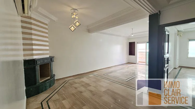 Ruim Appartement met Balkon in Casablanca