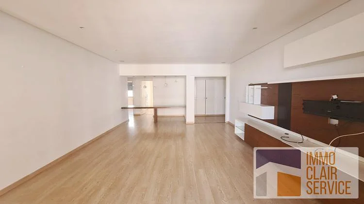 شقة فاخرة للبيع في الدار البيضاء