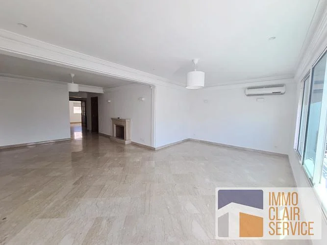 Licht appartement met uitzicht in Casablanca