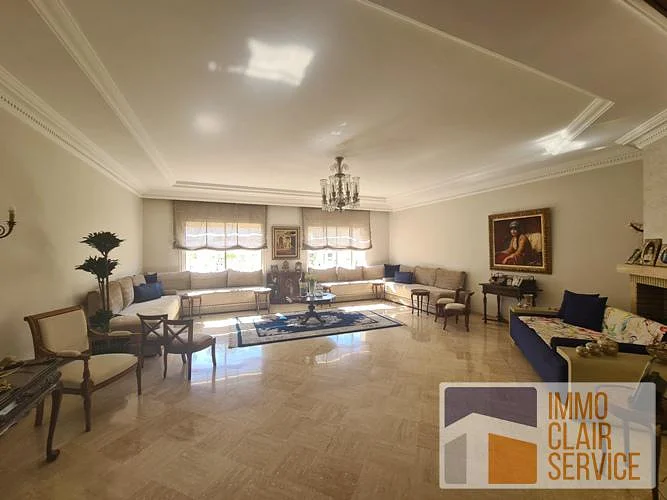 Prachtig Appartement met Terras in Casablanca