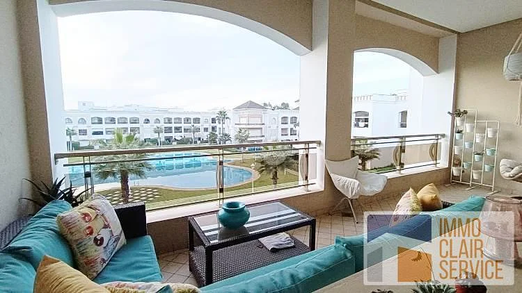 Prachtig Appartement met Tuin en Zwembad in Bouskoura