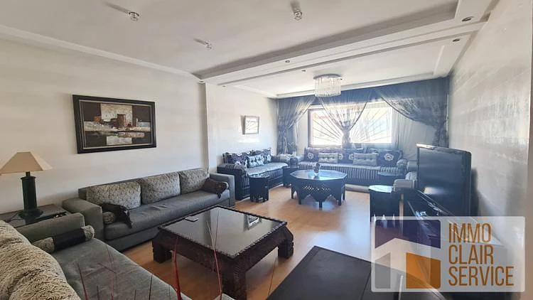 Ruim Appartement met Terras in Bourgogne Casablanca