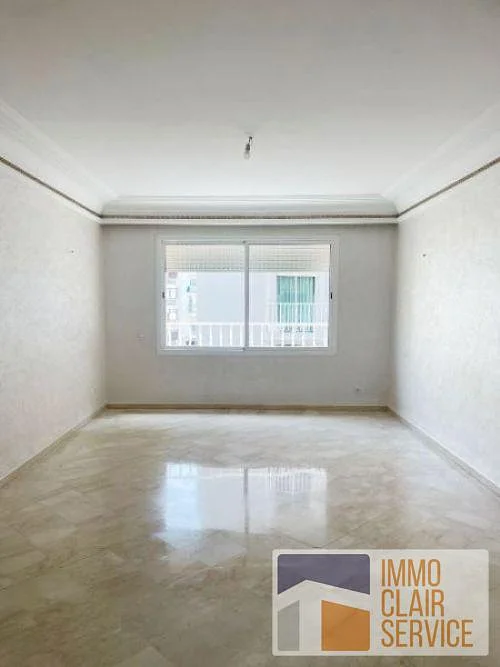 Ruim Appartement met Balkon in Casablanca