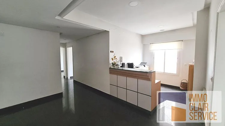 شقة مكتب للإيجار في الدار البيضاء