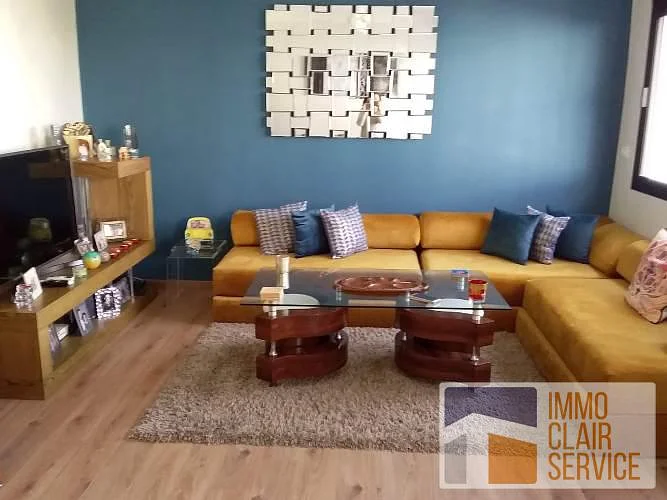 Gerenoveerd Appartement met Balkon in Ain Diab