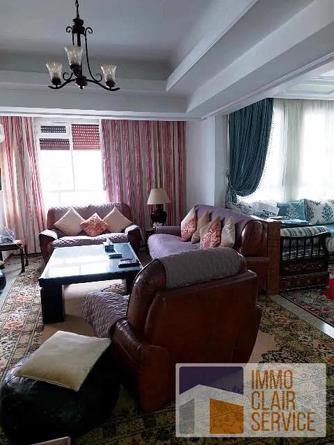 شقة جميلة في الرباط مع شرفة