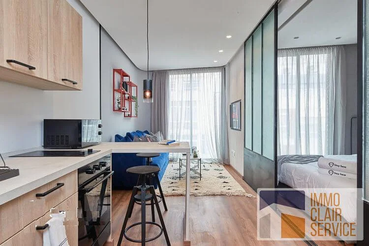 Modern, gemeubileerde studio met balkon in Casablanca