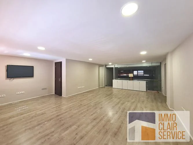 محل تجاري مناسب للعيش في الدار البيضاء