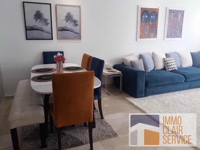 Gemeubeld Appartement met Uitzicht op Zwembad in Rabat