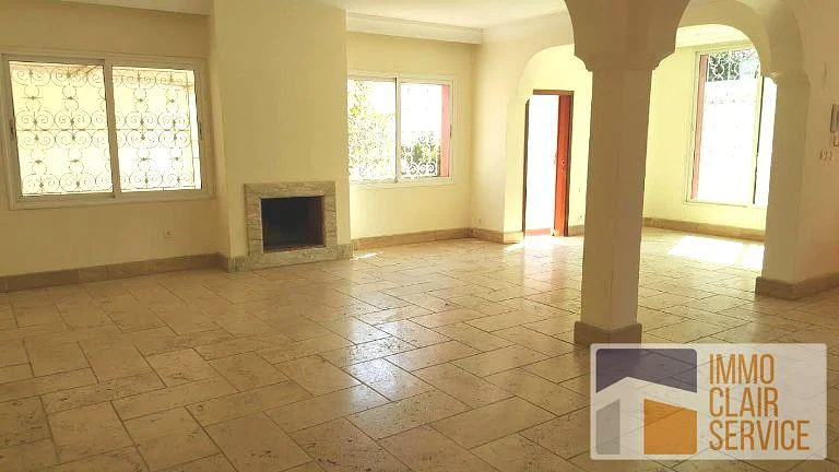 Charming Villa with Pool in Oasis Neighborhood