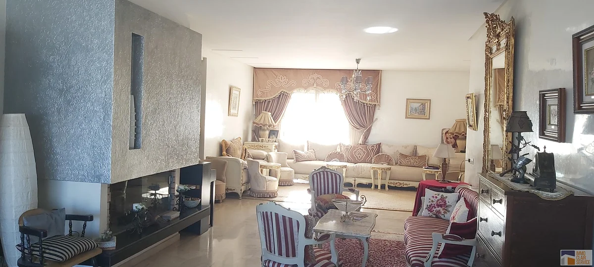 Appartement met Terras en Tuin in Ain Diab