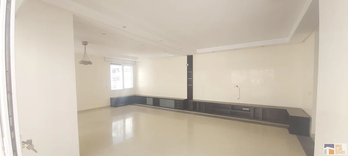 Prachtig Appartement in Racine met Uitzicht