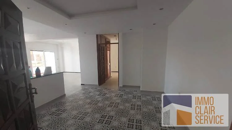 Appartement met Terras en Garage in Val Fleuri