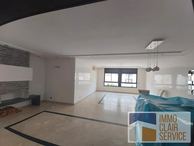 Appartement zonder directe buren in het hart van Casablanca