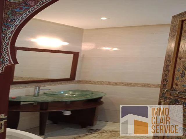 Ruime Villa met Tuin en Terras in Rabat