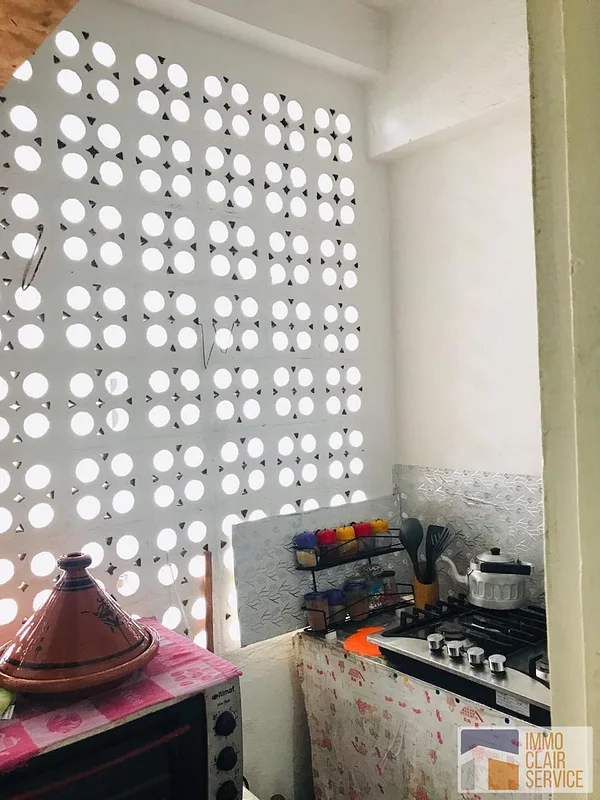 شقة للإقامة في الرباط مع شرفة