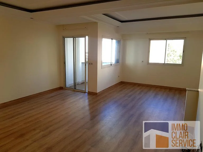 Renovated Apartment in Sunny Racine Casablanca