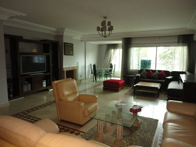 Gemeubeld Appartement met Verwarming in Casablanca