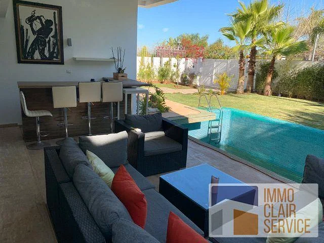Charming Villa with Pool in Secure Residence, Rabat