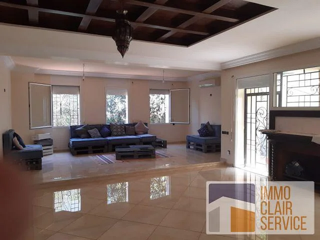 Prachtige Villa met Tuin en Zwembad in Rabat