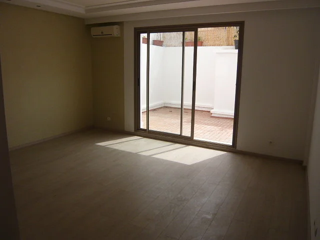 Appartement met Terras in Casablanca