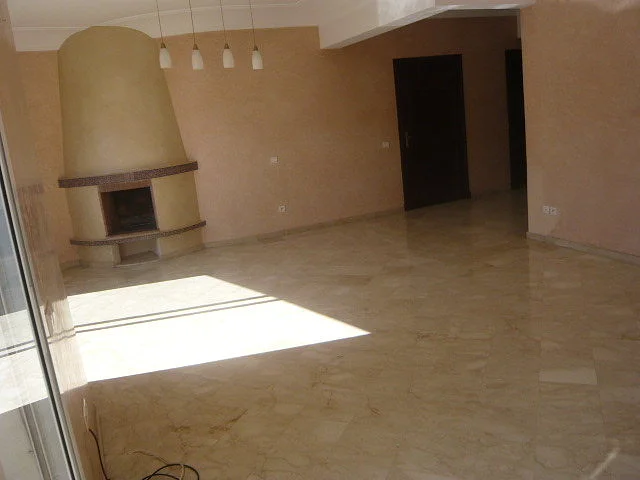 Luxueus Appartement met Terras in Racine