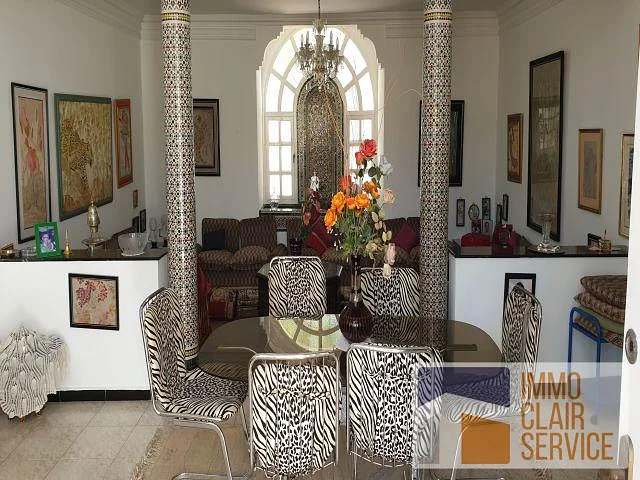 Mooie villa met zwembad en tuin in Rabat