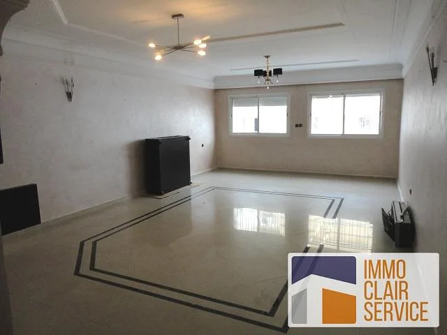 Elegant Appartement met Balkon in Val Fleuri Casablanca