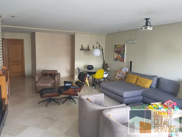 Appartement in Gewilde Wijk Racine Casablanca