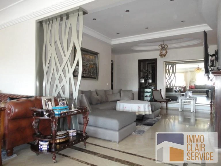 Modern Appartement met Garage in Casablanca